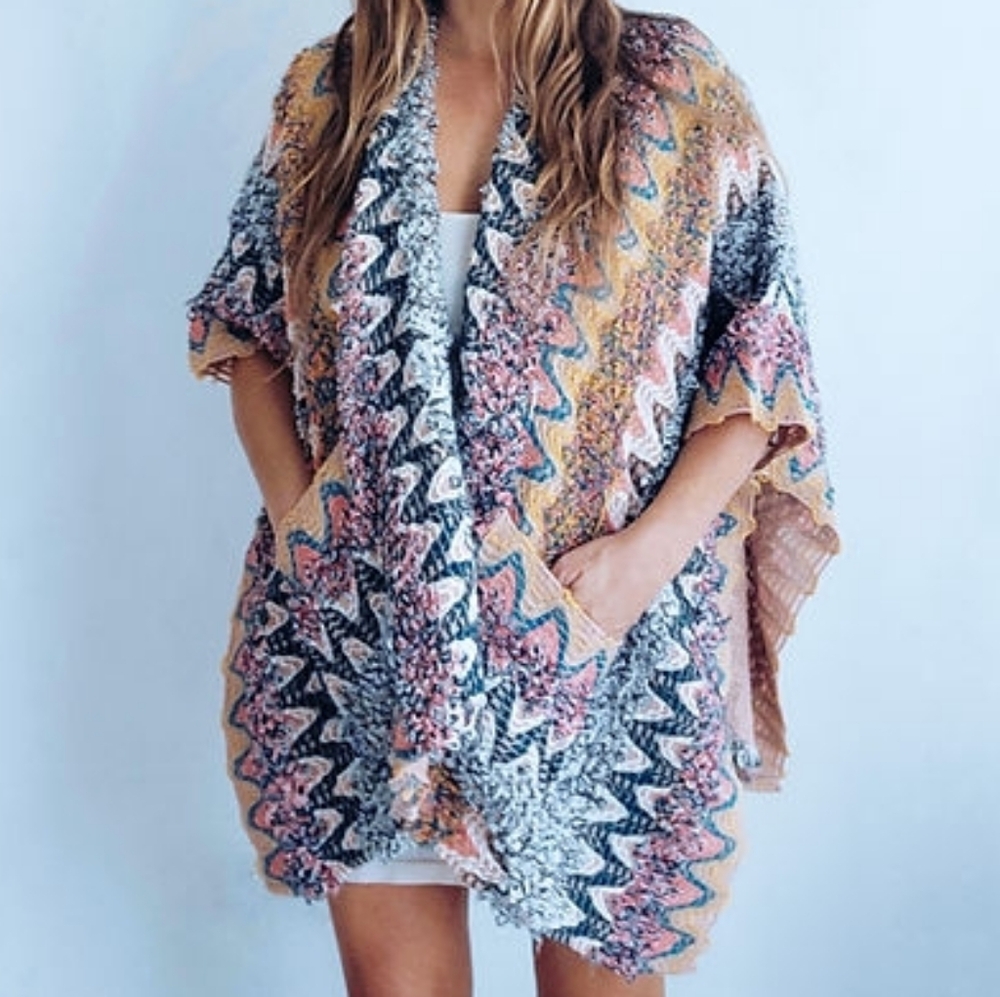 $128 Anthropologie x Akemi + Kin Alva Wrap Tan Multi Chevron Textured Size O/S - Picture 3 of 11